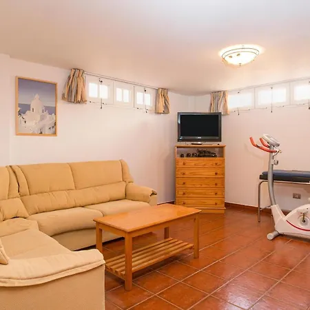 Malena Villa La Oliva